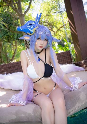25岁的女高中生动漫